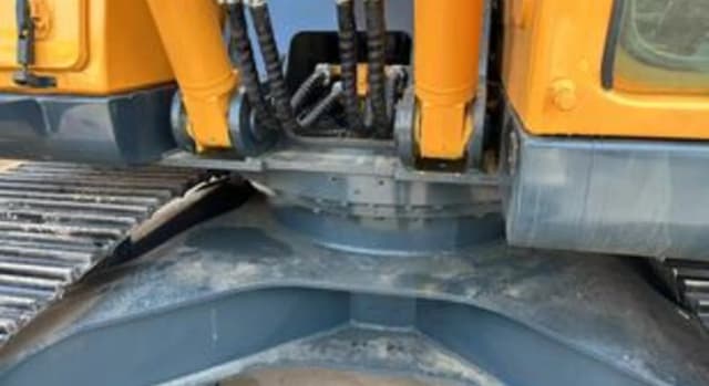 Hyundai R215-9 · 6.900 horas · garantía de taller 6 meses